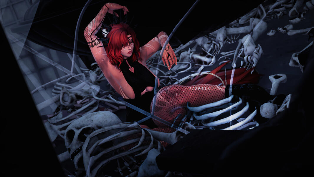 2024 - EW - Queen of my own cage II